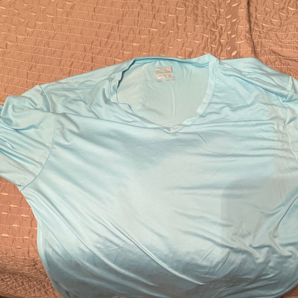 32 Degrees Light Blue Cool Tee